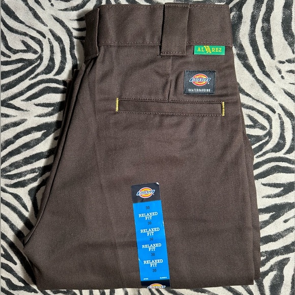 Dickies - Picture 2 of 3